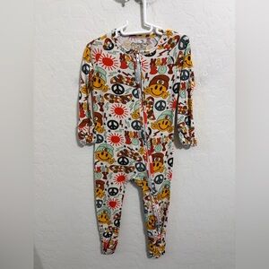 Playful Peace Sign Kids Footie